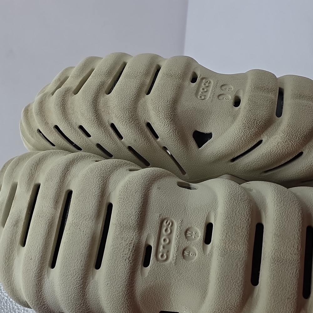 Crocs Echo Clogs W11 M9 - Picture 4 of 6